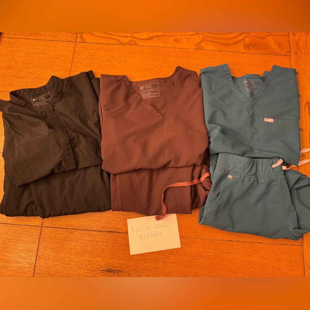 Figs Scrubs Joggers XL bundle